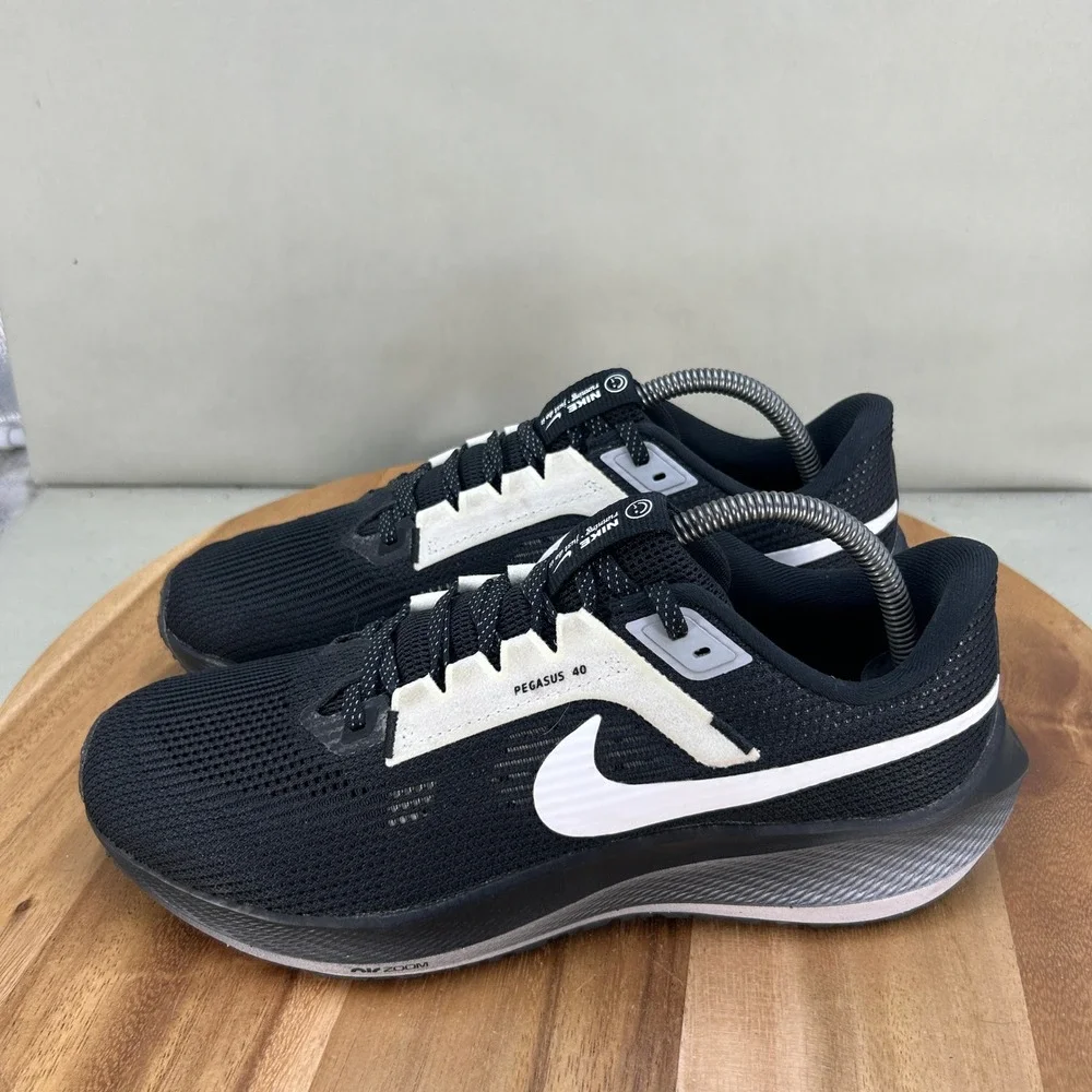 Nike Air Zoom Pegasus 40 Womens Running Shoes Black White FB2383-900 Size 10